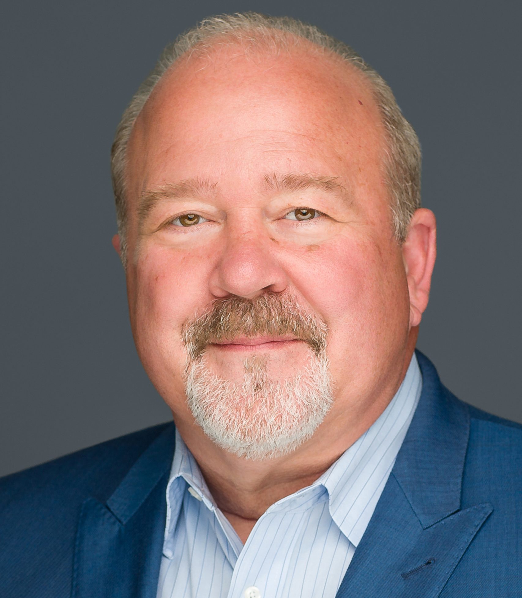 Roy Kamphausen headshot